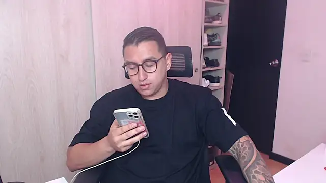 DanteVesper online show from 04-09-26, 01:29