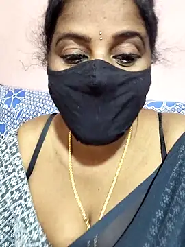 Snapshot of siri_tamiltelugu chatting on 02-13-26, 04:18 siri tamiltelugu online show from 02-13-26, 04:18