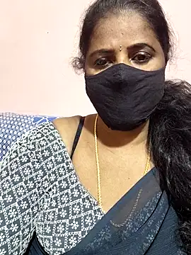 Snapshot of siri_tamiltelugu chatting on 02-17-26, 04:37 siri tamiltelugu online show from 02-17-26, 04:37