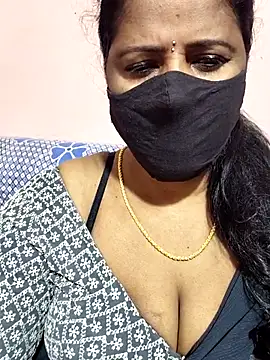 Snapshot of siri_tamiltelugu chatting on 03-01-26, 04:40 siri tamiltelugu online show from 03-01-26, 04:40