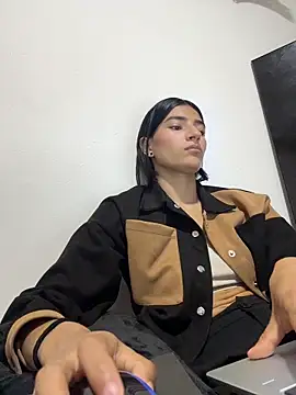 Ema Rose  online show from 04-13-26, 08:24