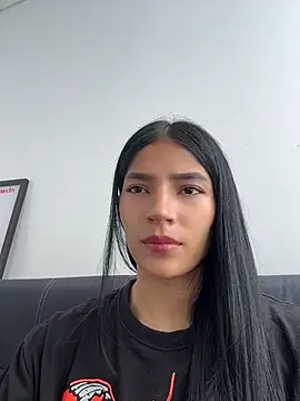 Snapshot of Ema_Rose_ chatting on 07-12-26, 06:20 Ema Rose online show from 07-12-26, 06:20