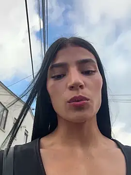 Ema Rose  online show from 12-21-25, 10:10