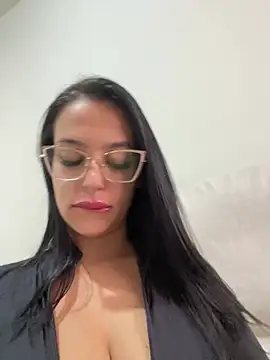 jujuarantes  2026 online show from 01-15-26, 12:41