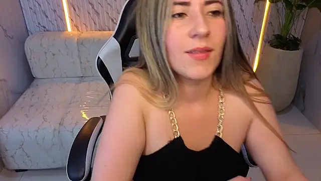 Phoebe Tx online show from 12-21-25, 09:26