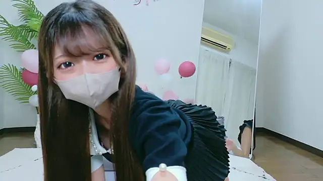 Snapshot of Kiki-jpn chatting on 06-22-26, 12:02 Kiki-jpn online show from 06-22-26, 12:02