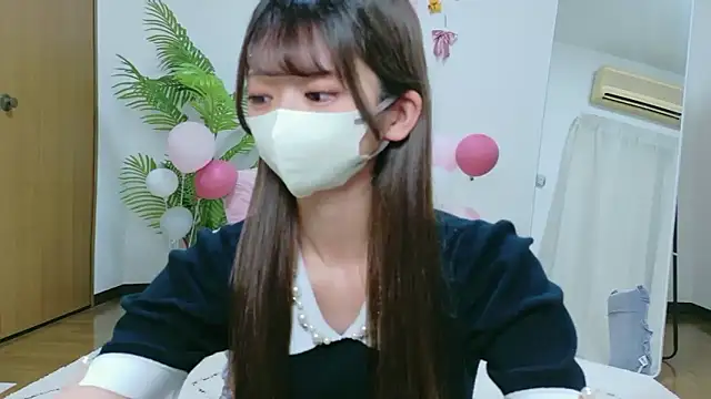 Snapshot of Kiki-jpn chatting on 06-13-26, 01:31 Kiki-jpn online show from 06-13-26, 01:31