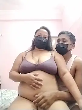 Snapshot of DesiSeductress chatting on 02-19-26, 03:20 DesiSeductress online show from 02-19-26, 03:20