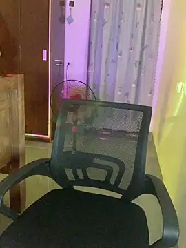 Sofiababy22 online show from 04-12-26, 02:20