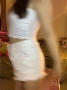 Sofiababy22 online show from 05-08-26, 02:43