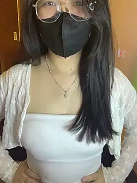 Sofiababy22 online show from 04-25-26, 03:42