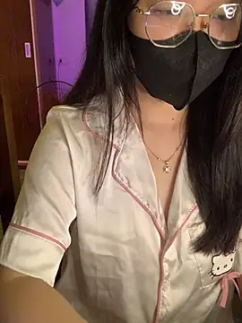Sofiababy22 online show from 04-28-26, 03:38