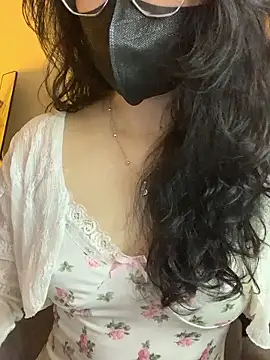 Sofiababy22 online show from 01-18-26, 03:59