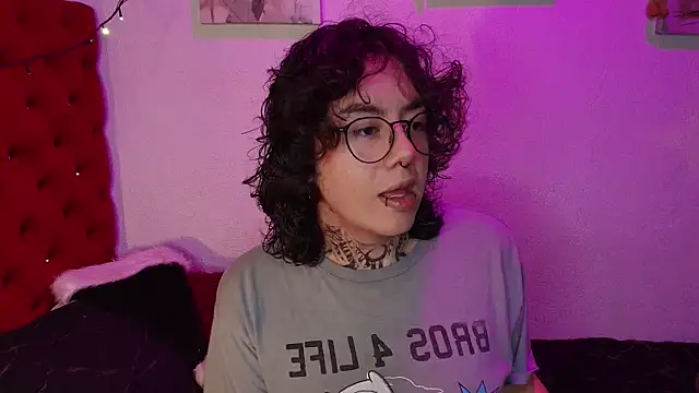 VelvetKai nom online show from 12-23-25, 06:45