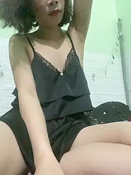 Snapshot of Mailisa_Hoa chatting on 01-15-26, 04:21 Mailisa Hoa online show from 01-15-26, 04:21