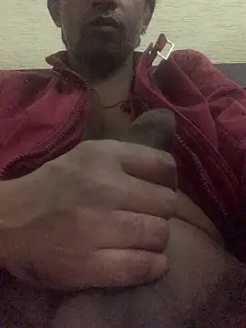 Snapshot of Rahulkumaro1 chatting on 02-08-26, 03:10 Rahulkumaro1 online show from 02-08-26, 03:10