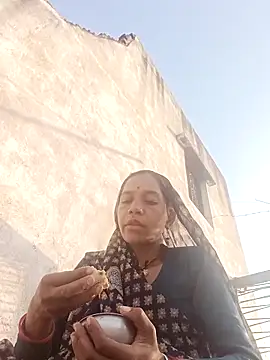 Karishma singh online show from 04-14-26, 01:21