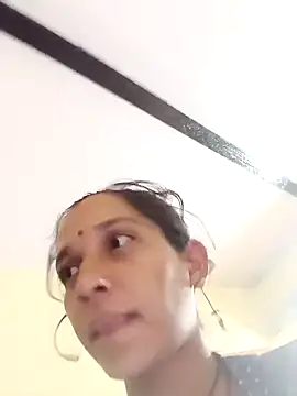 Karishma singh online show from 02-26-26, 03:23