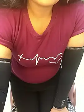 Deshi bhabhi143 online show from 02-24-26, 06:14