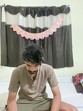 Snapshot of Jennifferrose chatting on 01-15-26, 06:22 Jennifferrose online show from 01-15-26, 06:22