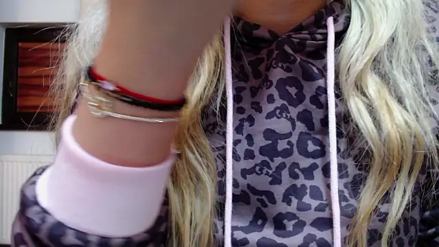 Snapshot of DaliaHaven chatting on 02-21-26, 07:49 DaliaHaven online show from 02-21-26, 07:49