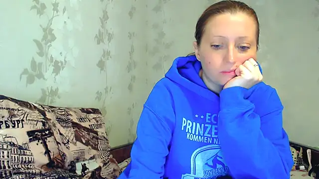 CrystallAngel online show from 02-08-26, 04:48