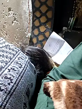 Radhacpl9528 online show from 02-18-26, 09:55