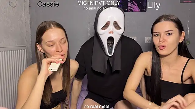 girls secrets online show from 04-10-26, 10:22