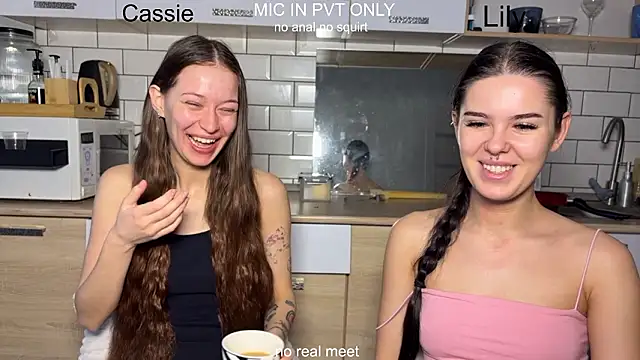 Snapshot of girls_secrets chatting on 02-01-26, 10:46 girls secrets online show from 02-01-26, 10:46