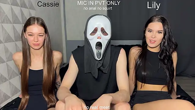 Snapshot of girls_secrets chatting on 02-16-26, 11:09 girls secrets online show from 02-16-26, 11:09