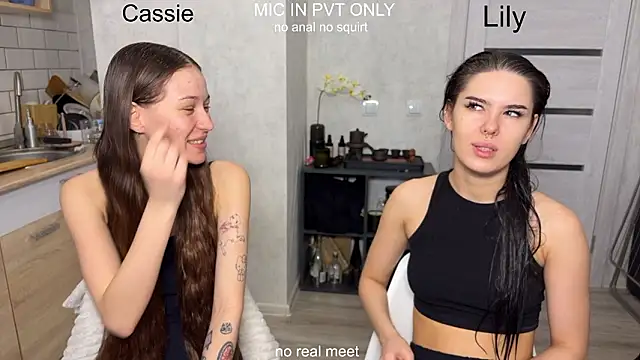 Snapshot of girls_secrets chatting on 02-02-26, 09:52 girls secrets online show from 02-02-26, 09:52