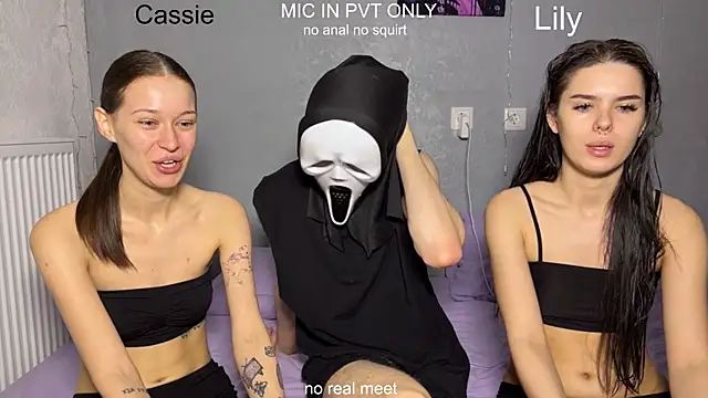 girls secrets online show from 04-07-26, 10:17