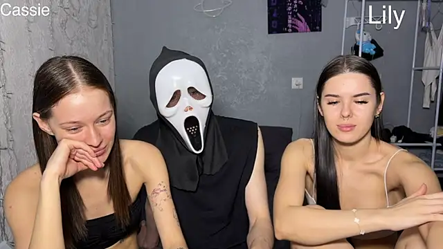 girls secrets online show from 04-02-26, 10:22