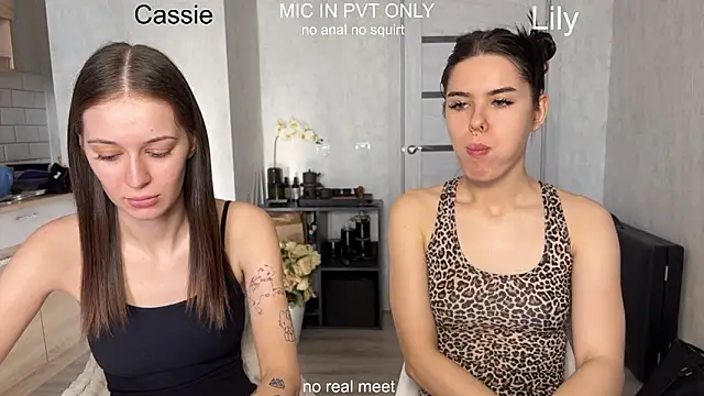 girls secrets online show from 03-06-26, 10:43