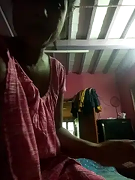 Snapshot of Hooghlypinkivabi chatting on 02-07-26, 11:40 Hooghlypinkivabi online show from 02-07-26, 11:40