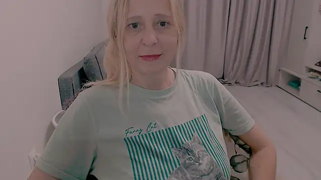 MiLenaMilf online show from 10-25-25, 03:49