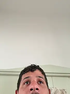 mouraerik123 online show from 04-10-26, 05:42