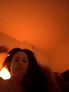 EdgedSleeve online show from 02-19-26, 07:55