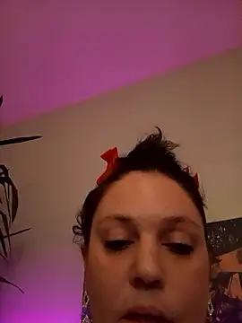 EdgedSleeve online show from 01-31-26, 08:40