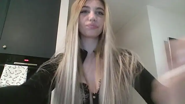 TeenLily online show from 03-02-26, 07:32
