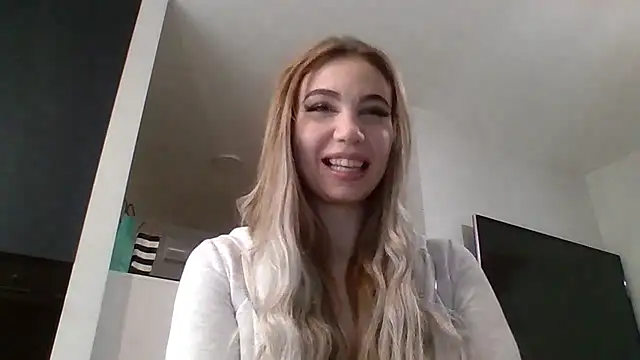 TeenLily online show from 01-13-26, 08:46