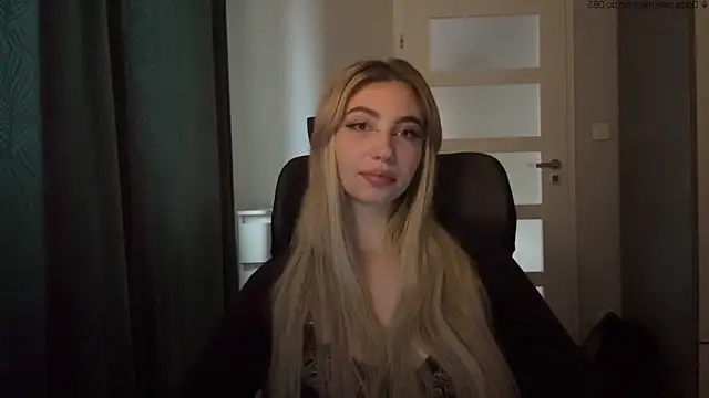TeenLily online show from 06-04-26, 04:22