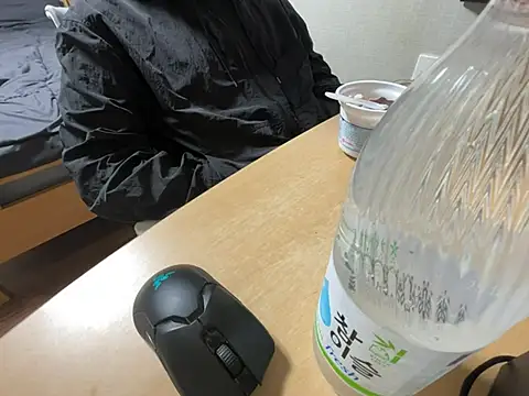 koreanbottom03 online show from 01-11-26, 10:44