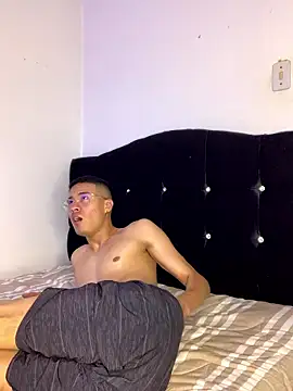 Latin Paisa Boy online show from 01-06-26, 07:29