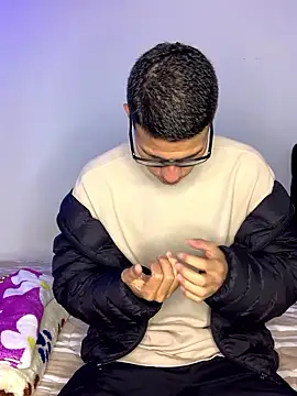 Latin Paisa Boy online show from 01-11-26, 03:08