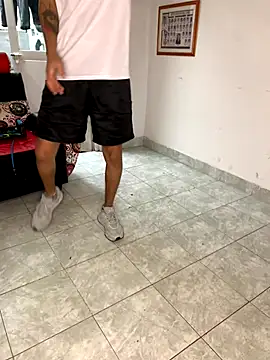 Latin Paisa Boy online show from 01-05-26, 09:18