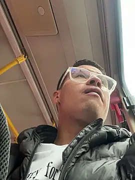 Latin Paisa Boy online show from 02-13-26, 01:11