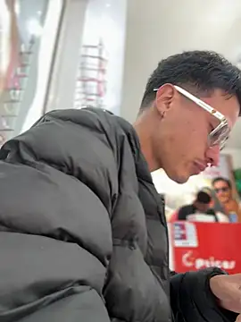 Latin Paisa Boy online show from 03-24-26, 09:37