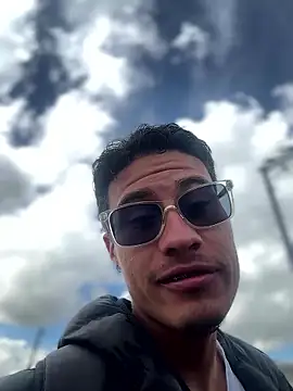 Snapshot of Latin_Paisa_Boy chatting on 05-06-26, 02:21 Latin Paisa Boy online show from 05-06-26, 02:21