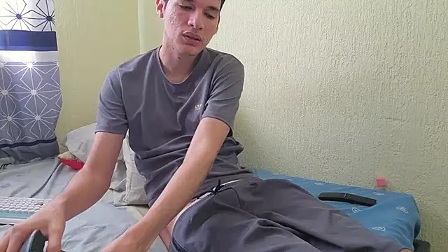 LeonS 20cm online show from 02-02-26, 05:56